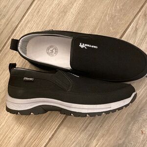 Mens slip on